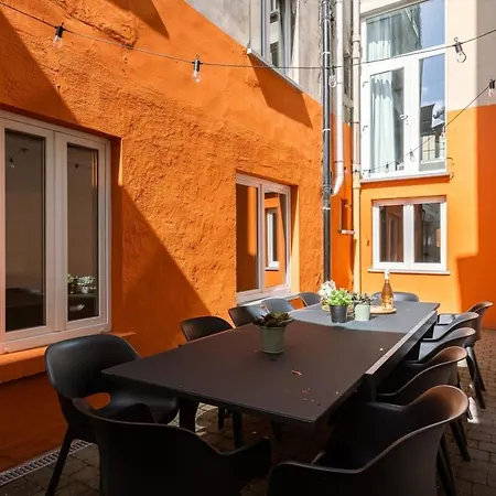 Huswell - Beautiful And Spacious Vacation With Parking