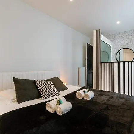 Casiola - Beautiful And Spacious Vacation With Parking