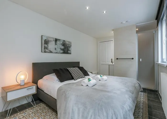 Hébergement de vacances Huswell - Beautiful And Spacious Vacation With Parking *