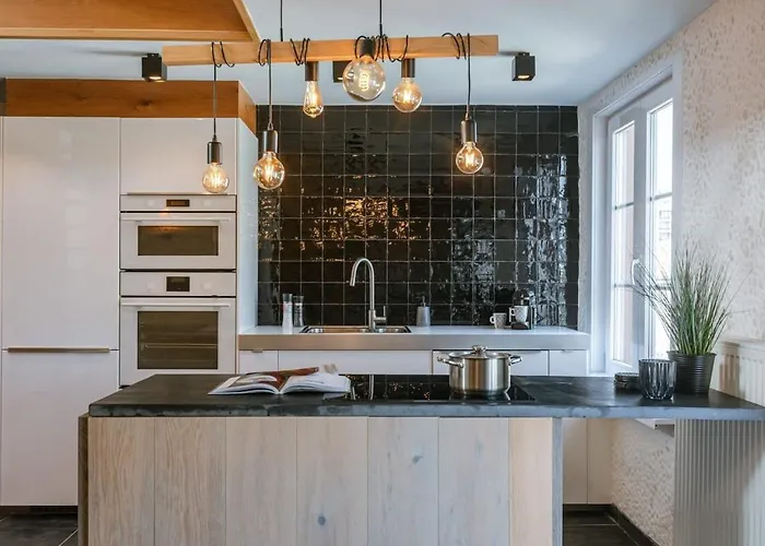 Huswell - Beautiful And Spacious Vacation With Parking Blankenberge