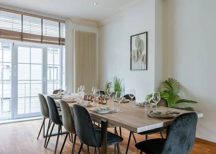 Hébergement de vacances Huswell - Beautiful And Spacious Vacation With Parking *