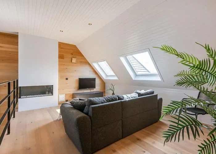 Huswell - Beautiful And Spacious Vacation With Parking Hébergement de vacances *