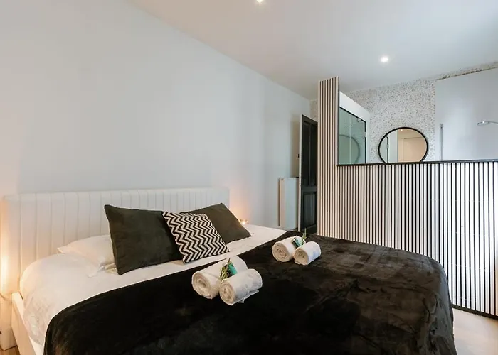 Huswell - Beautiful And Spacious Vacation With Parking